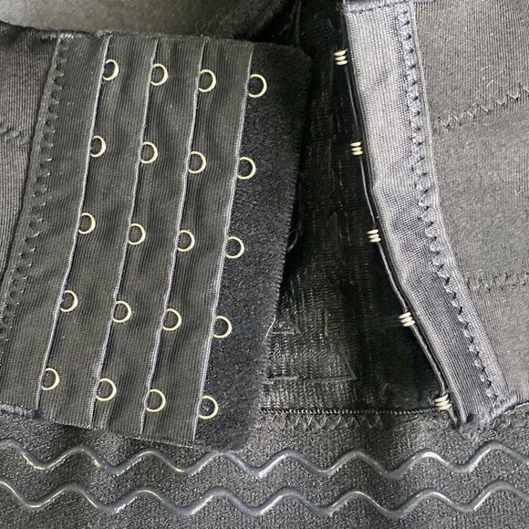 Black Gem Studded Corset Bustier Size 32C - Picture 5 of 6